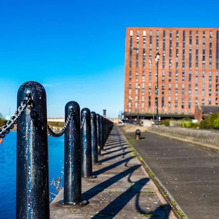 Fabulous Quayside Apartment With Free Parking Liverpool Bagian luar foto